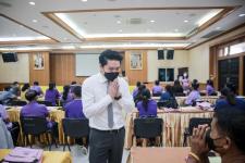 นายกองค์การบริหารส่วนจังหวัดตาก เป็นประธานในพิธีเปิดโครงการฝึกอบรมส่งเสริมการดูแลสุขภาพอนามัยที่ดีของสตรีและบุคคลในครอบครัว ประจำปีงบประมาณ พ.ศ. 2565 พร้อมด้วยว่าที่ ดร.ฑีฆะพล ทวีเกื้อกูลกิจ รองนายกองค์การบริหารส่วนจังหวัดตาก 