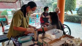 รพ.สต.บ้านสันป่าไร่ เจาะเลือด วัดความดันฯ วัดรอบเอว ชั่งน้ำหนัก ตรวจปัสสาวะ pt NCD