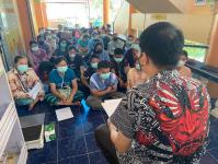 23/4/66 จนท.รพ.สต.บ้านสันป่าไร่ประชุมร่วมกับเครือข่ายคุ้มครองผู้บริโภคตำบลพระธาตุเพื่อหาแนวทางในการดำเนินการรณรงค์ให้ความรู้และตรวจหาสารโพลาร์ในน้ำมันทอดซ้ำและสารสเตียรอยด์ในยาแผนโบราณเนื่องในวันคุ้มครองผู้บริโภคไทย วันที่ 30 เมษายน 2566และประชุมร่วมกับเค