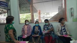 25/4/66 ช่วงบ่าย รพ.สต.บ้านสันป่าไร่ ร่วมกับทีม รพ.แม่ระมาด จ่ายยา , พบแพทย์ , นับจำนวนยา และ ทบทวนความเข้าใจการทานยาก่อนกลับบ้าน ในผู้ป่วยโรคเบาหวานที่รับยาที่ รพ.สต.บ้านสันป่าไร่