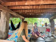 เช้าวันที่3/5/66 CMและจนท. รพ.สต.บ้านสันป่าไร่ เยี่ยมบ้านและประเมินADL ผู้ป่วยกระดูกสันหลังหักจากอุบัติเหตุ หลังออกจาก รพ. และประเมินอาการผู้ป่วยขาอ่อนแรง ปวด ชาขาทั้ง 2 ข้าง ไม่ยอมเดิน ส่งประเมินและรักษาต่อที่รพ.ชุมชน