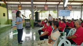 29/6/66 จนท.รพ.สต.บ้านสันป่าไร่ร่วมกับเครือข่ายคนต่อชีวิต จัดอบรมให้ความรู้แก่ผู้นำชุมชนและเครือข่ายในโครงการป้องกันและแก้ไขปัญหาการฆ่าตัวตายในกลุ่มผู้สูงอายุชาวเขาเผ่ากระเหรี่ยงพร้อมทั้งเยี่ยมบ้านกลุ่มเสี่ยงที่มีพฤติกรรมจะฆ่าตัวตาย