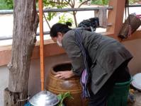 10/7/66 จนท.รพ.สต.บ้านสันป่าไร่ ร่วมกับอสม.ม.2บ้านตีนธาตุ ควบคุมโรคไข้เลือดออก รอบแรกเคส นส.ชนิดา เจนชลธี เคสผู้ป่วยอำเภอแม่สอดกลับมารักษาที่รพ.แม่ระมาด