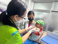 9866 รพ.สต.บ้านสันป่าไร่ ให้บริการฉีดวัคซีนเด็ก อายุ 0-5 ปี จำนวน 23 คน และตรวจสุขภาพช่องปาก , เคลือบฟลูออไรด์ , เจาะเลือดตรวจ Hct , จ่ายยา para syr และ ferrous syr