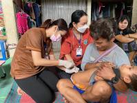 21966 รพ.สต.บ้านสันป่าไร่ ออกหน่วยฉีดวัคซีนเด็กอายุแรกเกิด ถึง 5 ปี และ นักเรียนชั้น ป.6 เขตหมู่ 6 บ้านห้วยกระทิง รวม 13 ราย