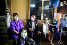 นายก อบจ.ตาก นำวัคซีน Moderna (รอบแรก) ลงพื้นที่ฉีดให้กับประชาชนกลุ่มเปราะบาง ในพื้นที่อำเภอบ้านตาก จังหวัดตาก