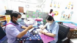 24/10/66 ช่วงบ่าย รพ.สต.บ้านสันป่าไร่ ร่วมกับ แพทย์ และ ทีม รพ.แม่ระมาด จ่ายยาผู้ป่วยโรคเบาหวาน ที่รับยาที่ รพ.สต.จำนวน 22 ราย มีกิจกรรมแลกเปลี่ยนเรียนรู้,แจ้งผลการตรวจเลือด/ผลการตรวจ EKG ประจำปี,จ่ายยา,ตรวจสุขภาพช่องปาก,นับจำนวนยาและทบทวนความเข้าใจการทาน