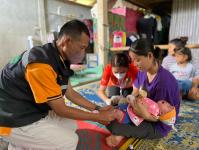 9/11/66 รพ.สต.บ้านสันป่าไร่ ออกหน่วยฉีดวัคซีนเด็กอายุ 2 เดือน ถึง 4 ปี เขต สสช.ห้วยกระทิง จำนวน 8 ราย และ เจาะเลือดตรวจ hct ,จ่ายยา para syr , ferrous syr