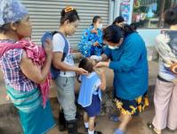 15 พ.ย.66 รพ.สต.บ้านสันป่าไร่ รณรงค์หยอดวัคซีนป้องกันโรคโปลิโอ รอบแรก แก่เด็กไทยอายุ 0-5 ปี และเด็กต่างชาติอายุ 0-15 ปี จำนวน 379 ราย และนัดหมายรณรงค์ รอบสอง(วันที่ 19 ธ.ค.66)