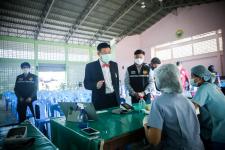 นายก อบจ.ตาก นำวัคซีน Moderna (รอบแรก) ลงพื้นที่ฉีดให้กับประชาชนกลุ่มเปราะบาง ในพื้นที่อำเภอท่าสองยาง จังหวัดตาก