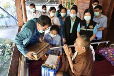 ปลัดองค์การบริหารส่วนจังหวัดตาก พร้อมด้วยคณะผู้บริหารและเจ้าหน้าที่องค์การบริหารส่วนจังหวัดตาก  เข้าเยี่ยมชมโครงการจิตประภัสสรตั้งแต่นอนอยู่ในครรภ์ ของสถานีอนามัยเฉลิมพระเกียรติ ๖๐ พรรษา นวมินทราชินี ตำบลแม่จะเรา ในสังกัด องค์การบริหารส่วนจังหวัดตาก  