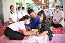 ปลัดองค์การบริหารส่วนจังหวัดตาก พร้อมด้วยคณะผู้บริหารและเจ้าหน้าที่องค์การบริหารส่วนจังหวัดตาก  เข้าเยี่ยมชมโครงการจิตประภัสสรตั้งแต่นอนอยู่ในครรภ์ ของสถานีอนามัยเฉลิมพระเกียรติ ๖๐ พรรษา นวมินทราชินี ตำบลแม่จะเรา ในสังกัด องค์การบริหารส่วนจังหวัดตาก  