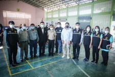 นายก อบจ.ตาก นำวัคซีน Moderna (รอบแรก) ลงพื้นที่ฉีดให้กับประชาชนกลุ่มเปราะบาง ในพื้นที่อำเภอท่าสองยาง จังหวัดตาก