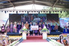 นายกองค์การบริหารส่วนจังหวัดตาก เข้าร่วมพิธีเปิดงาน โครงการส่งเสริมและสืบสานประเพณีปีใหม่ม้ง ประจำปี พ.ศ. 2567