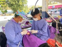 15/ก.พ./67 จนท.ทันตสาธารณสุข รพ.สต.บ้านสันป่าไร่ ร่วมกับทีมทันตสาธารณสุข อ.แม่ระมาด ออกหน่วยทันตกรรมเคลื่อนที่ ที่รร.บ้านป่าไร่เหนือ มีการให้บริการนักเรียน จำนวน 84 ราย ดังนี้ ขูดหินน้ำลาย จำนวน 56 ราย อุดฟัน จำนวน 44 ราย 90 ซี่ เคลือบหลุมร่องฟัน จำนวน 25