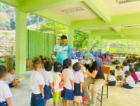 13 มี.ค.67 จนท.ทันตสาธารณสุข รพ.สต.บ้านสันป่าไร่ ร่วมกับทีมทันตกรรม อ.แม่ระมาด ออกหน่วยทันตกรรมเคลื่อนที่ รร.บ้านห้วยกระทิง ให้บริการรักษาทางทันตกรรมแก่นักเรียน จำนวน 69 รายและคณะครู จำนวน 5 ราย มีรายละเอียด ดังนี้ ขูดหินน้ำลาย จำนวน 40 ราย อุดฟัน จำนวน 2