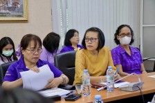 ปลัดองค์การบริหารส่วนจังหวัดตาก พร้อมด้วยหัวหน้าส่วนราชการในสังกัดองค์การบริหารส่วนจังหวัดตาก เข้าร่วมการประชุมชี้แจงแนวทางปฏิบัติเกี่ยวกับการเบิกหักผลักส่งเงินงบประมาณรายจ่ายประจำปีงบประมาณ พ.ศ. 2567 