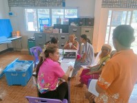 4 เม.ย.67 จนท.รพ.สต.บ้านสันป่าไร่ ร่วมกับ ทีม รพ.แม่ระมาด ออกหน่วยตรวจตาผู้สูงอายุ พื้นที่ หมู่ 6 บ้านห้วยกระทิง ต.พระธาตุ จำนวน 19 ราย