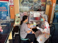 10 เม.ย.67 รพ.สต.บ้านสันป่าไร่ ฉีดวัคซีนเด็กอายุ 2 เดือน ถึง 4 ปี จำนวน 20 ราย และตรวจสุขภาพช่องปาก , เคลือบฟลูออไรด์ , ให้ทันตสุขศึกษาแก่ผู้ปกครองเด็ก , เจาะเลือดตรวจ Hct , จ่ายยา para syr และ ferrous syr , ยืนยันตัวตน