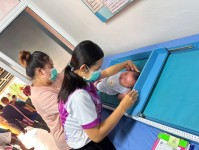 10 เม.ย.67 รพ.สต.บ้านสันป่าไร่ ฉีดวัคซีนเด็กอายุ 2 เดือน ถึง 4 ปี จำนวน 20 ราย และตรวจสุขภาพช่องปาก , เคลือบฟลูออไรด์ , ให้ทันตสุขศึกษาแก่ผู้ปกครองเด็ก , เจาะเลือดตรวจ Hct , จ่ายยา para syr และ ferrous syr , ยืนยันตัวตน