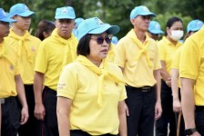 หัวหนสำนักปลัด องค์การบริหารส่วนจังหวัดตาก พร้อมด้วยข้าราชการและพนักงานในสังกัดองค์การบริหารส่วนจังหวัดตาก เข้าร่วมกิจกรรมจิตอาสาพัฒนา โครงการเดิน วิ่ง ปั่น ธงตราสัญลักษณ์งานเฉลิมพระเกียรติพระบาทสมเด็จพระเจ้าอยู่หัว