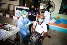 นายก อบจ.ตาก นำวัคซีน Moderna (รอบแรก) ลงพื้นที่ฉีดให้กับประชาชนกลุ่มเปราะบาง ในพื้นที่อำเภอสามเงา จังหวัดตาก