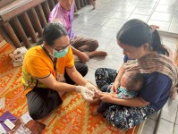 12 ก.ค.67 รพ.สต.บ้านสันป่าไร่ ออกหน่วยฉีดวัคซีนเด็กอายุ 2 เดือน ถึง 4 ปี หมู่ 6 บ้านห้วยกระทิง จำนวน 18 ราย