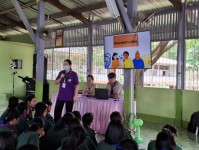 7 ส.ค. 67 นางเสาร์แก้ว อ่วมพิทยา เจ้าพนักสาธารณสุข รพ.สต.บ้านสันป่าไร่ร่วมกับนายวิทวัส ตาคำ ประธานเครือข่ายคนต่อชีวิต ได้เป็นวิทยากรให้ความรู้เรื่องยาเสพติด แก่นักเรียนโรงเรียนบ้านสันป่าไร่