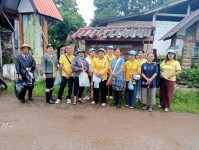 12 ส.ค. 67 จนท.รพ.สต.บ้านสันป่าไร่ร่วมกับผู้นำชุมชนและประชาชน ม.3บ้านป่าไร่เหนือ ร่วมกิจกรรมจิตอาสา แม่ของแผ่นดิน รณรงค์สำรวจและทำลายแหล่งเพาะพันธ์ลูกน้ำยุงลาย เนื่องในวันแม่แห่งชาติ