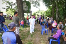 รองนายกองค์การบริหารส่วนจังหวัดตาก นำเครื่องจักรกลและพนักงานขับพร้อมน้ำมันเชื้อเพลิง ลงพื้นที่เพื่อปฏิบัติงานปรับปรุงขุดลอกคลองส่งน้ำในพื้นที่หมู่ที่ 8 บ้านน้ำดิบควง ต.โป่งแดง อ.เมืองตาก จ.ตาก