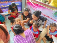 3 ส.ค. 67 นส.พนิดา ตลับทอง จพ.ทันตาภิบาลปฏิบัติการพร้อมด้วยนส.โสภา วรนารถวิชัย ผู้ช่วยทันตกรรม รพ.สต.บ้านสันป่าไร่ เป็นวิทยากรให้ความรู้กิจกรรมทันตสุขภาพที่ศพด.บ้านป่าไร่เหนือและตรวจสุขภาพช่องปากพร้อมทั้งเคลือบฟลูออไรด์จำนวน 32 ราย