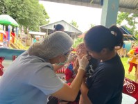 3 ส.ค. 67 นส.พนิดา ตลับทอง จพ.ทันตาภิบาลปฏิบัติการพร้อมด้วยนส.โสภา วรนารถวิชัย ผู้ช่วยทันตกรรม รพ.สต.บ้านสันป่าไร่ เป็นวิทยากรให้ความรู้กิจกรรมทันตสุขภาพที่ศพด.บ้านป่าไร่เหนือและตรวจสุขภาพช่องปากพร้อมทั้งเคลือบฟลูออไรด์จำนวน 32 ราย