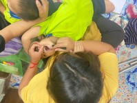 17 ส.ค. 67 นส.พนิดา ตลับทอง จพ.ทันตาภิบาลปฏิบัติการพร้อมด้วยนส.โสภา วรนารถวิชัย ผู้ช่วยทันตกรรม รพ.สต.บ้านสันป่าไร่ เป็นวิทยากรให้ความรู้กิจกรรมทันตสุขภาพที่ศพด.บ้านห้วยสลุงและตรวจสุขภาพช่องปากพร้อมทั้งเคลือบฟลูออไรด์จำนวน 28 ราย