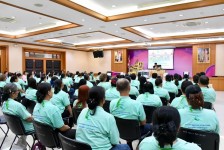 นายกองค์การบริหารส่วนจังหวัดตาก เป็นประธานในพิธีปิดโครงการอบรมพัฒนาศักยภาพอาสาสมัครช่วยเหลือดูแลฟื้นฟูสมรรถภาพสำหรับ ผู้ที่มีภาวะพึ่งพิงในชุมชน เครือข่ายอำเภอเมืองตาก อำเภอวังเจ้า และอำเภอบ้านตาก จังหวัดตาก ปี 2567 