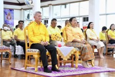  รองปลัดองค์การบริหารส่วนจังหวัดตาก เข้าร่วมพิธีเจริญพระพุทธมนต์เฉลิมพระเกียรติถวายพระพรชัยมงคลแด่พระบาทสมเด็จพระเจ้าอยู่หัว