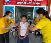 19 ก.ย.67 รพ.สต.บ้านสันป่าไร่ ฉีดวัคซีนนักเรียน ครั้งที่ 1 ให้แก่นักเรียนชั้น ป.1 และ ป.2 ที่ไม่มีประวัติการได้รับวัคซีน จำนวน 39 ราย และนัดฉีดครั้งต่อไป อีก 3 ครั้ง เด็ก ๆ เก่งมาก ๆ น่ารักทุกคนเลย (หมอแจกขนมปลอบใจให้คนละ 2 ชิ้น สำหรับ 2 เข็มนี้)