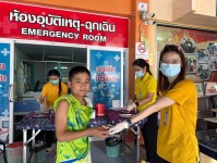 19 ก.ย.67 รพ.สต.บ้านสันป่าไร่ ฉีดวัคซีนนักเรียน ครั้งที่ 1 ให้แก่นักเรียนชั้น ป.1 และ ป.2 ที่ไม่มีประวัติการได้รับวัคซีน จำนวน 39 ราย และนัดฉีดครั้งต่อไป อีก 3 ครั้ง เด็ก ๆ เก่งมาก ๆ น่ารักทุกคนเลย (หมอแจกขนมปลอบใจให้คนละ 2 ชิ้น สำหรับ 2 เข็มนี้)