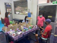 24 ก.ย.67 รพ.สต.บ้านสันป่าไร่ จ่ายยาผู้ป่วยโรคความดันโลหิตสูง กลุ่ม 3 จำนวน 48 ราย พร้อมทบทวนความเข้าใจเรื่องการทานยาและนับจำนวนยา ก่อนผู้ป่วยกลับบ้าน