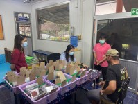 24 ก.ย.67 รพ.สต.บ้านสันป่าไร่ จ่ายยาผู้ป่วยโรคความดันโลหิตสูง กลุ่ม 3 จำนวน 48 ราย พร้อมทบทวนความเข้าใจเรื่องการทานยาและนับจำนวนยา ก่อนผู้ป่วยกลับบ้าน