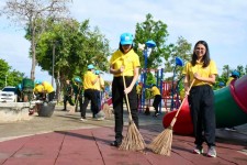 รองปลัดองค์การบริหารส่วนจังหวัดตาก เข้าร่วมกิจกรรมจิตอาสาพัฒนา เนื่องในวันปิยมหาราช 23 ตุลาคม 2567 ณ บริเวณริมแม่น้ำปิง