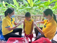 7 พ.ย.67 รพ.สต.บ้านสันป่าไร่ ฉีดวัคซีนนักเรียน ครั้งที่ 2 ให้แก่นักเรียนชั้น ป.1 , ป.2 และ ป.6 ทั้งหมด 5 โรงเรียน รวม 82 คน และนัดฉีดครั้งต่อไป อีก 2 ครั้ง