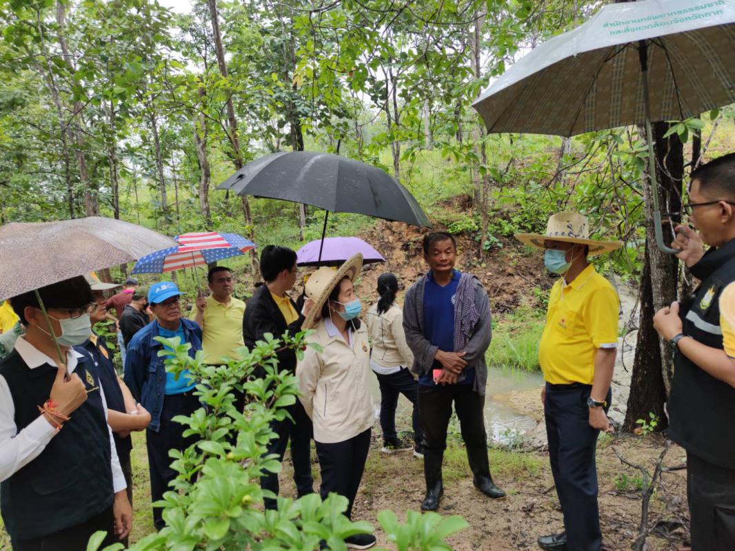 ร่วมลงพื้นที่ป่าชุมชน ภายใต้กิจกรรมครอบครัวมหาดไทย ใส่ใจสิ่งแวดล้อม