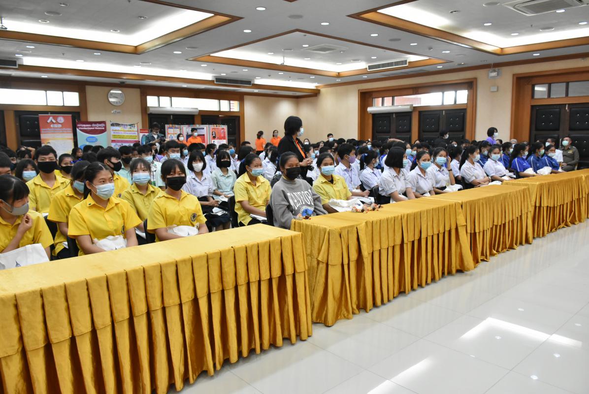 เข้าร่วมพิธีเปิดโครงการและมอบเกียรติบัตรให้ผู้แทนโรงเรียนในโครงการสำนักงานอัยการจังหวัดยุติความรุนแรงดีเด่น ประจำปีงบประมาณ พ.ศ. 2563
