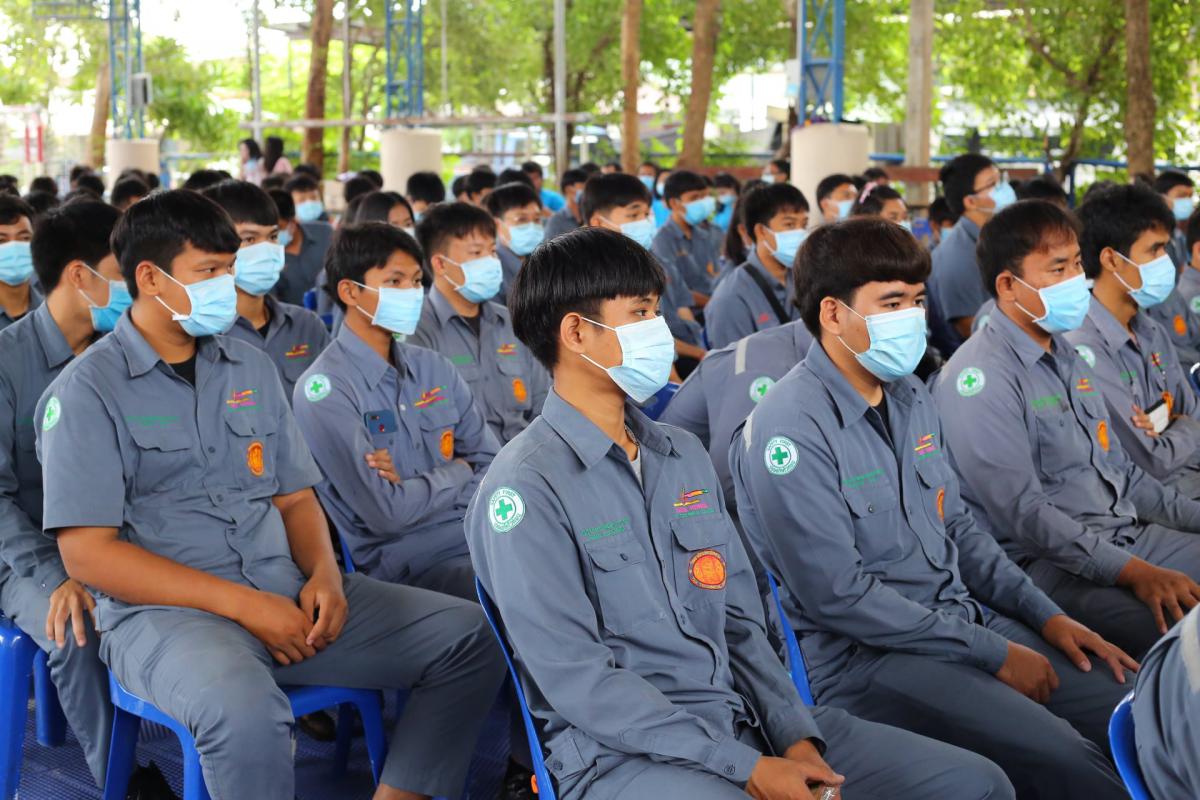 มอบสื่อการเรียนการสอน ประจำปีงบประมาณ พ.ศ. 2563 ณ วิทยาลัยเทคนิคตาก