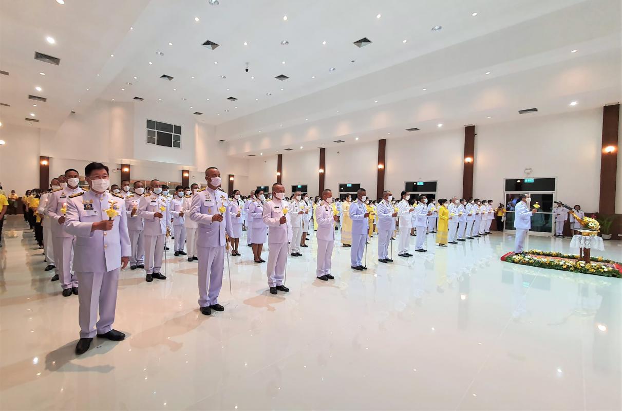 พิธีจุดเทียนเพื่อน้อมรำลึกในพระมหากรุณาธิคุณ พระบาทสมเด็จพระบรมชนกาธิเบศร มหาภูมิพลอดุลยเดชมหาราช บรมนาถบพิตร 