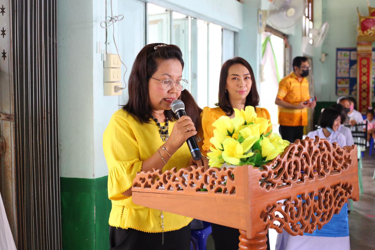 พิธีมอบสื่อการเรียนการสอน ประจำปีงบประมาณ พ.ศ. 2563 ณ โรงเรียนบ้านลานสาง