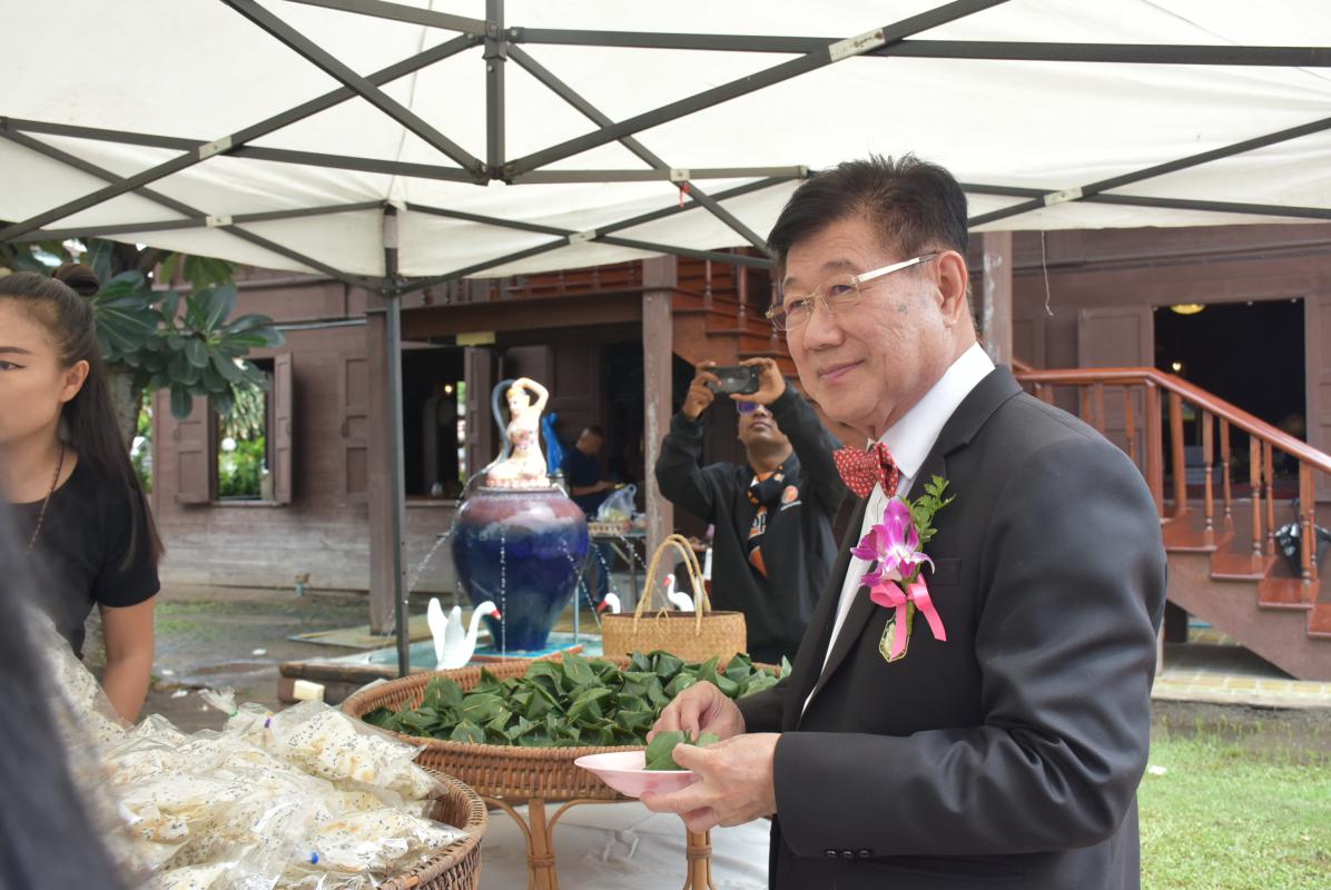 เข้าร่วมงานแถลงข่าวงานประเพณีลอยกระทงสายไหลประทีป 1000 ดวง จังหวัดตาก ประจำปีงบประมาณ 2564