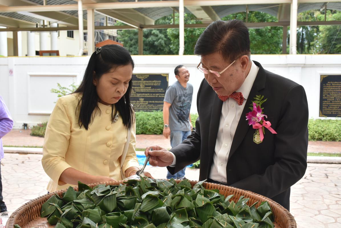 เข้าร่วมงานแถลงข่าวงานประเพณีลอยกระทงสายไหลประทีป 1000 ดวง จังหวัดตาก ประจำปีงบประมาณ 2564