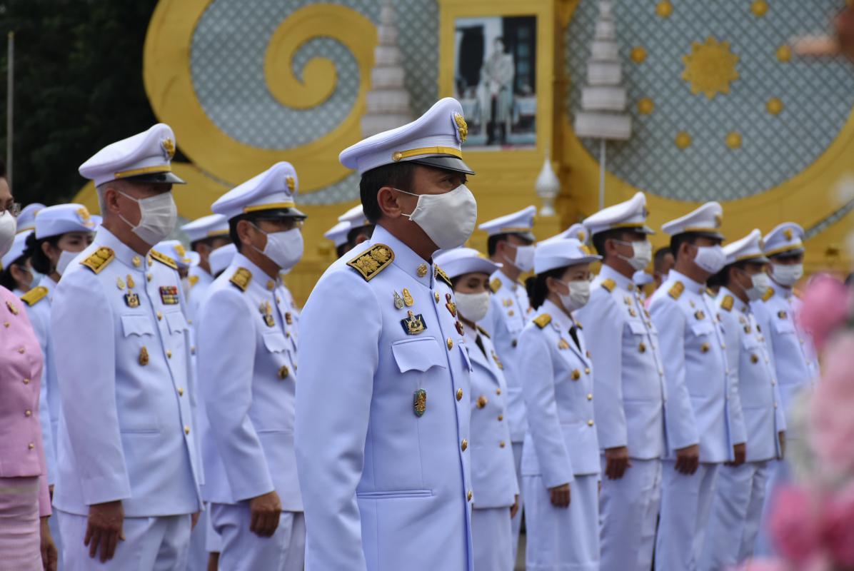 เข้าร่วมพิธีวางพวงมาลา เนื่องในวันคล้ายวันสวรรคต พระบาทสมเด็จพระจุลจอมเกล้าเจ้าอยู่หัว