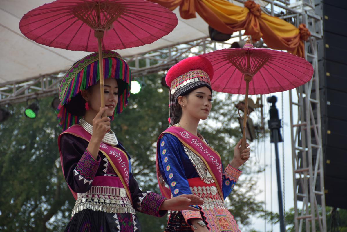 ร่วมพิธีเปิดงานสืบสานประเพณีปีใหม่ม้ง อำเภอพบพระ ประจำปีงบประมาณ 2564
